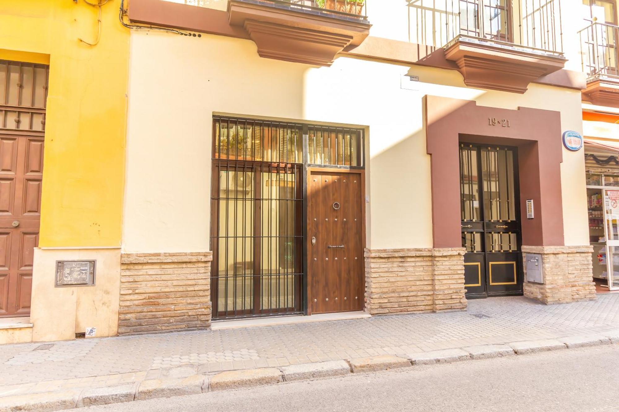 Alohamundi San Esteban III Seville Exterior photo